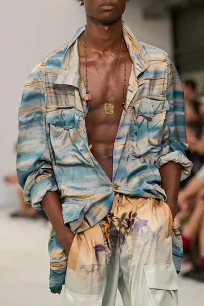Look 42